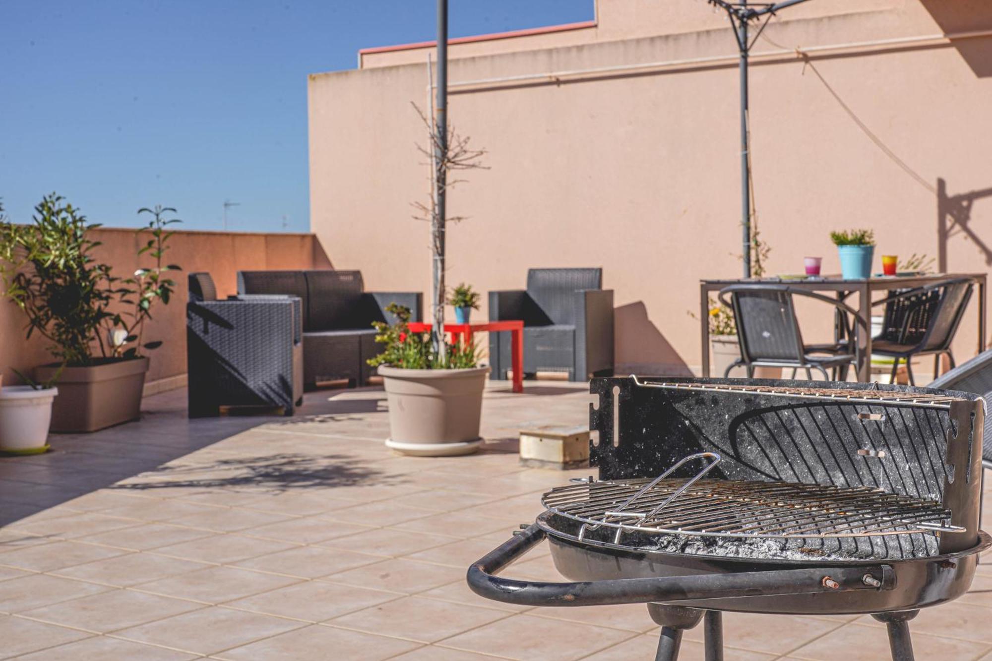 Attico Terrazza Cielomare Seaview Apartment Pozzallo Exterior photo